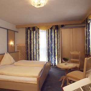 Uitgebreide Kamer met een King Size Bed